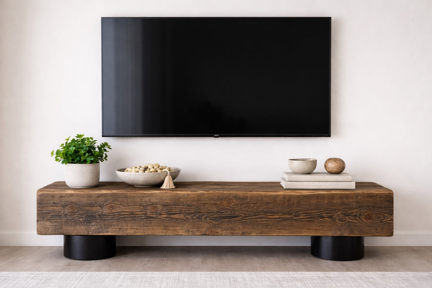 O consola TV in camera