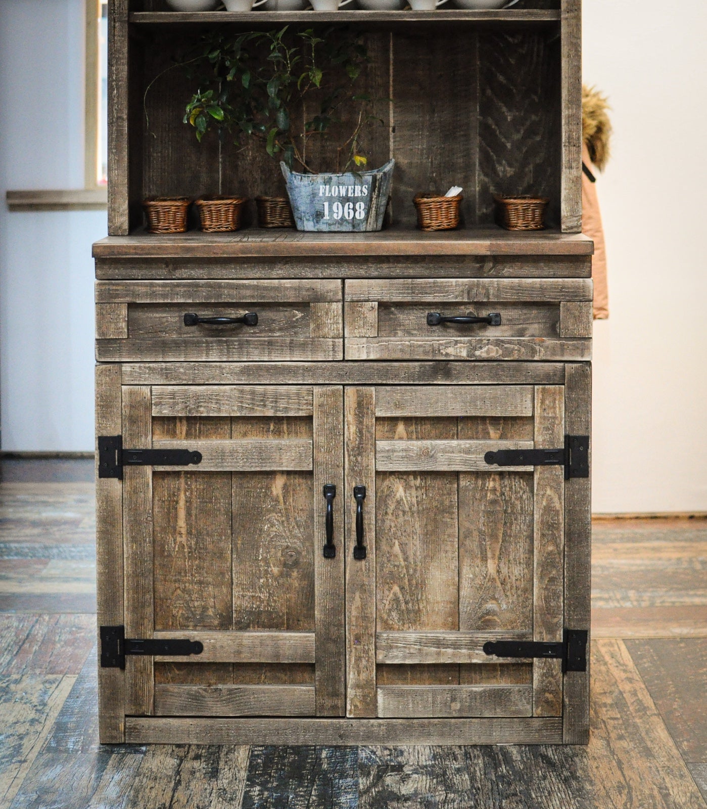 Un bufet rustic