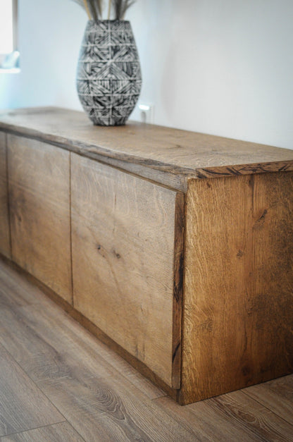 Comoda rustic din stejar