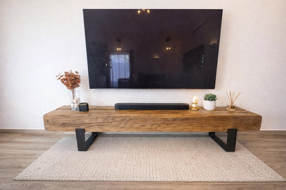 O consola rustica din pin