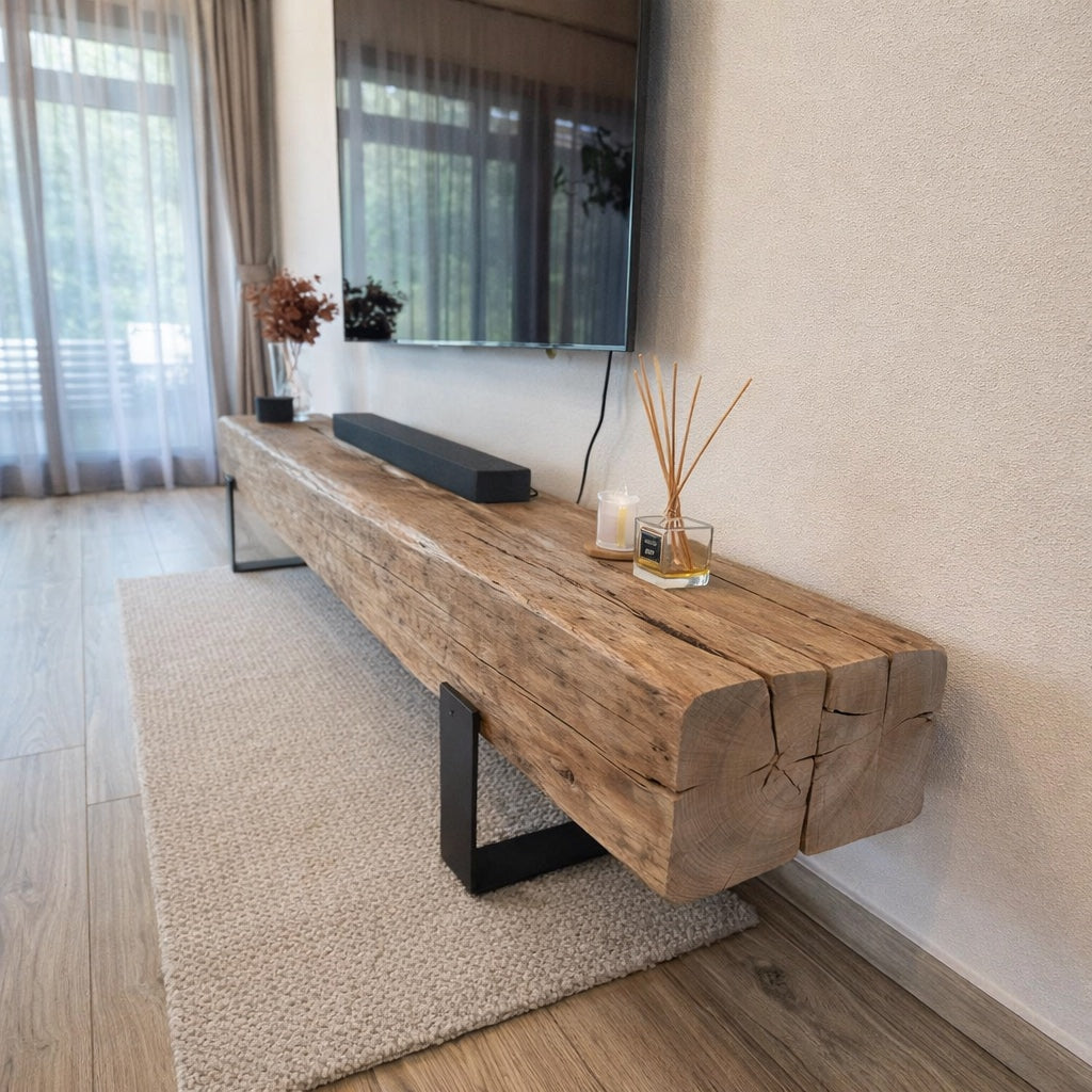 O consola rustica din pin