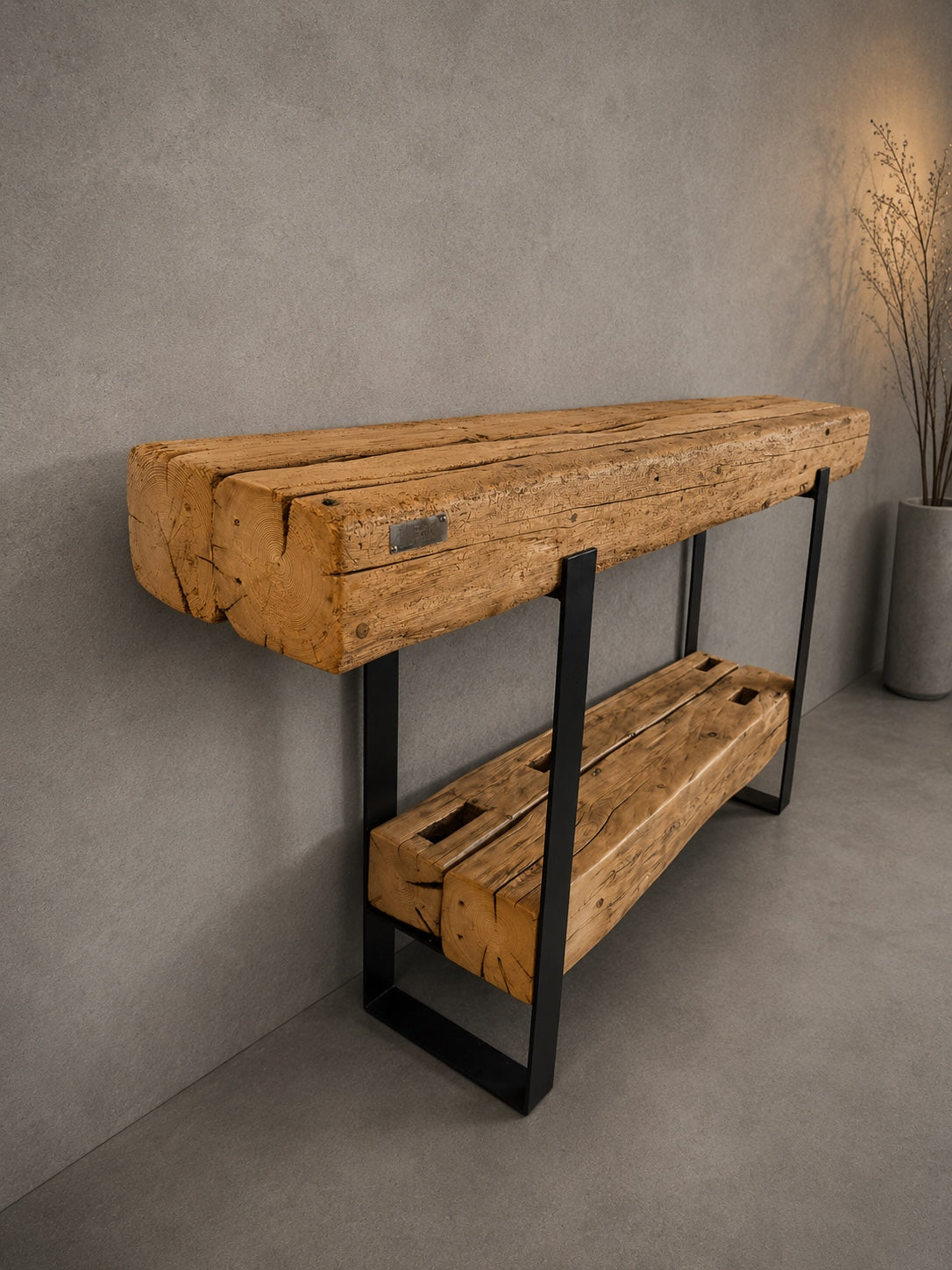 O consola din pin stil rustic