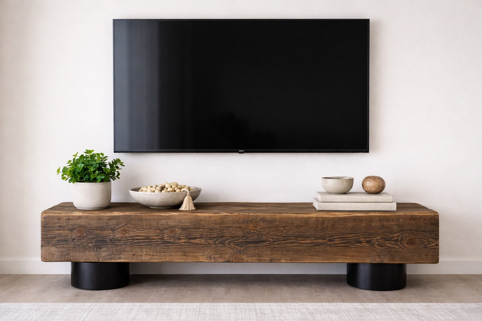 O consola TV in camera 