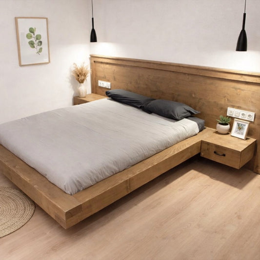 Pat din lemn cu noptiere
