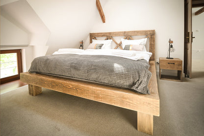 Beam bed, solid wood, rustic, Shara model 