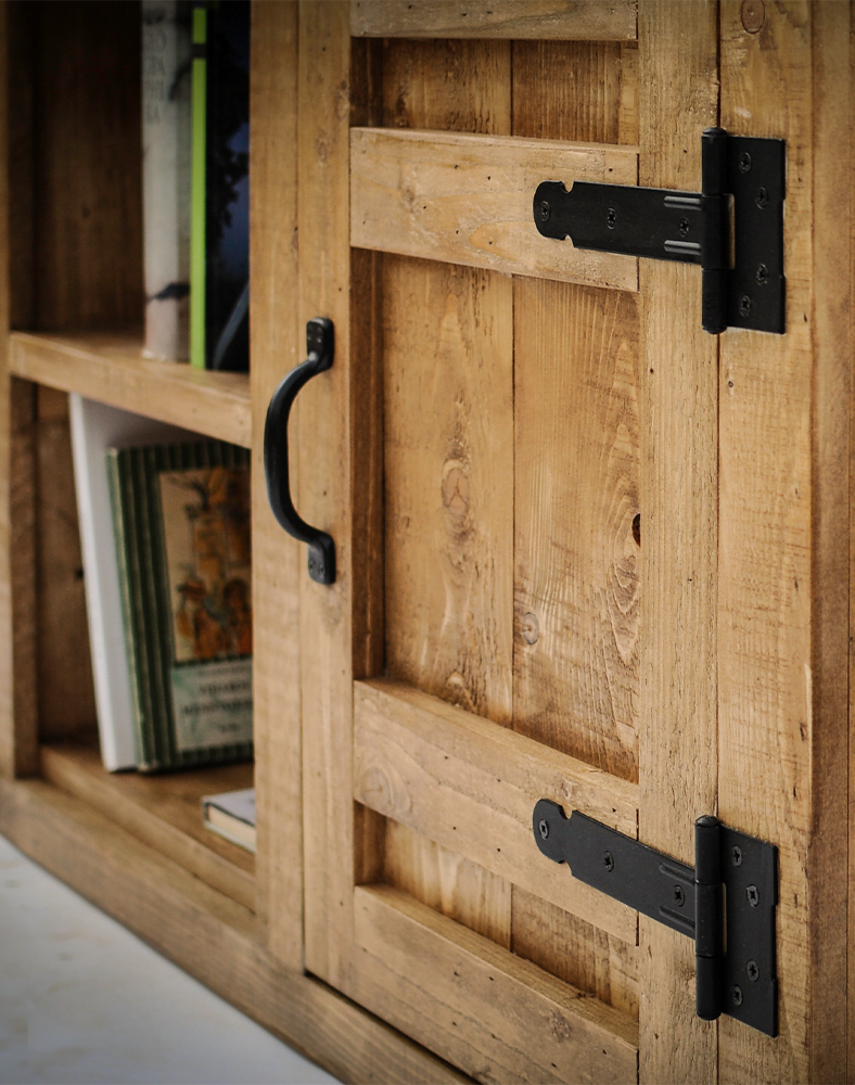 Cornel chest of drawers