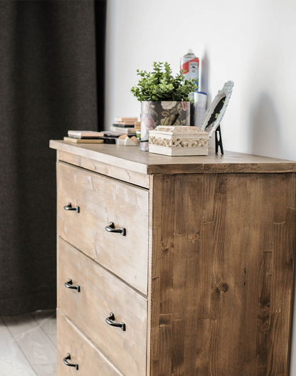 Madalin chest of drawers