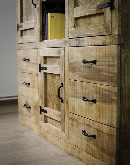 Holland chest of drawers 