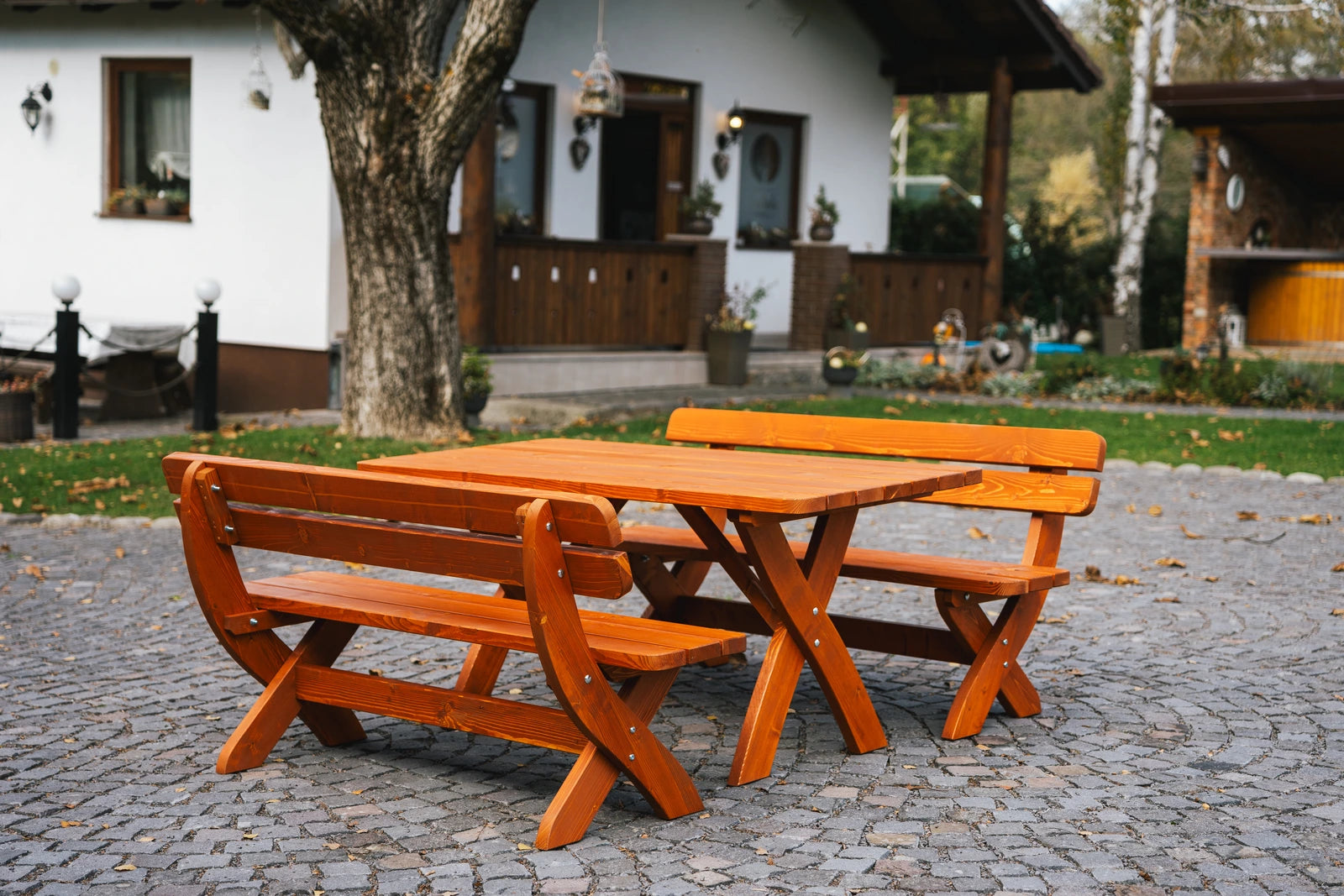 Set masa cu banci pentru gradina